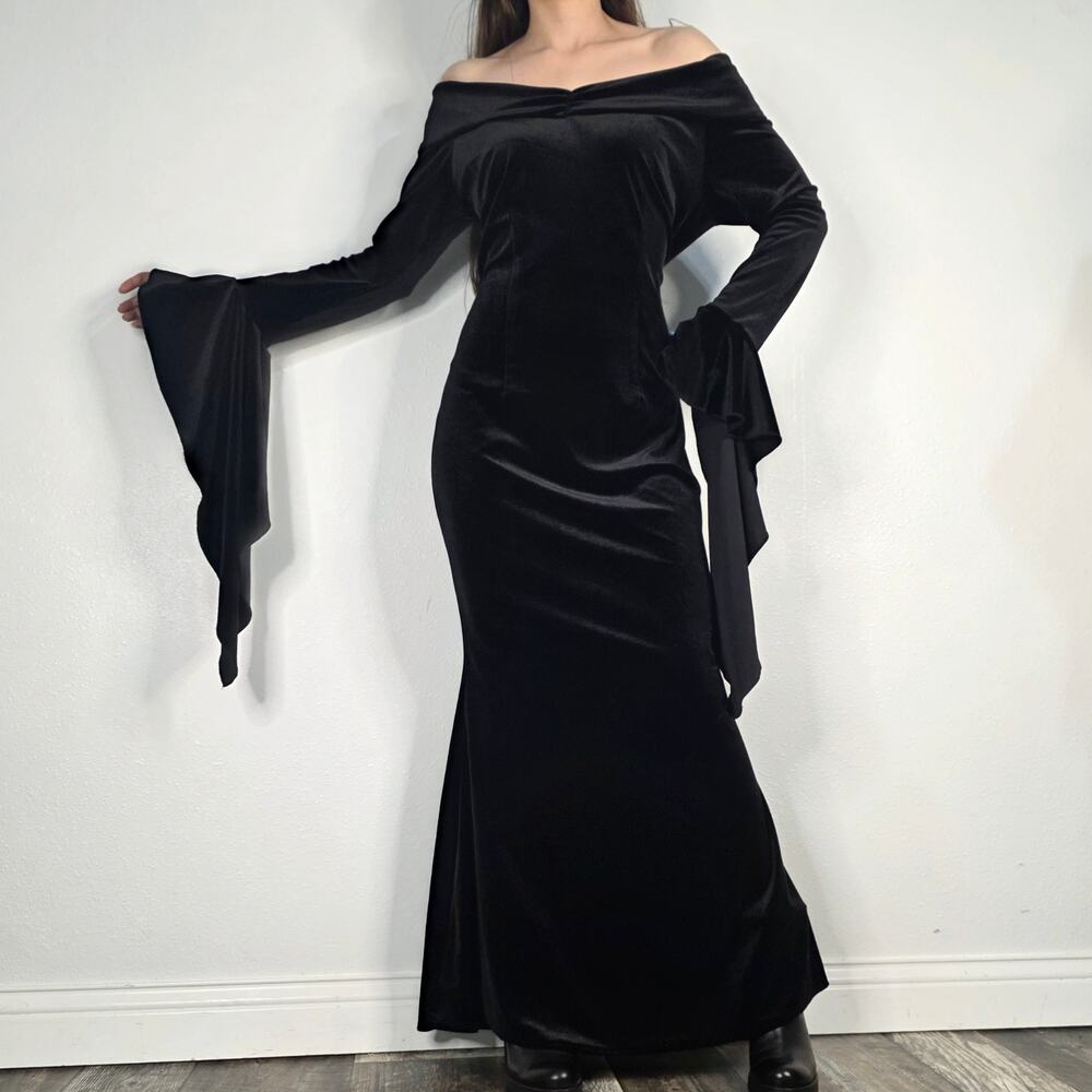 Gothic Maxi Dress Velvet Black Bell Sleeves Halloween Goth Size Large Witchy